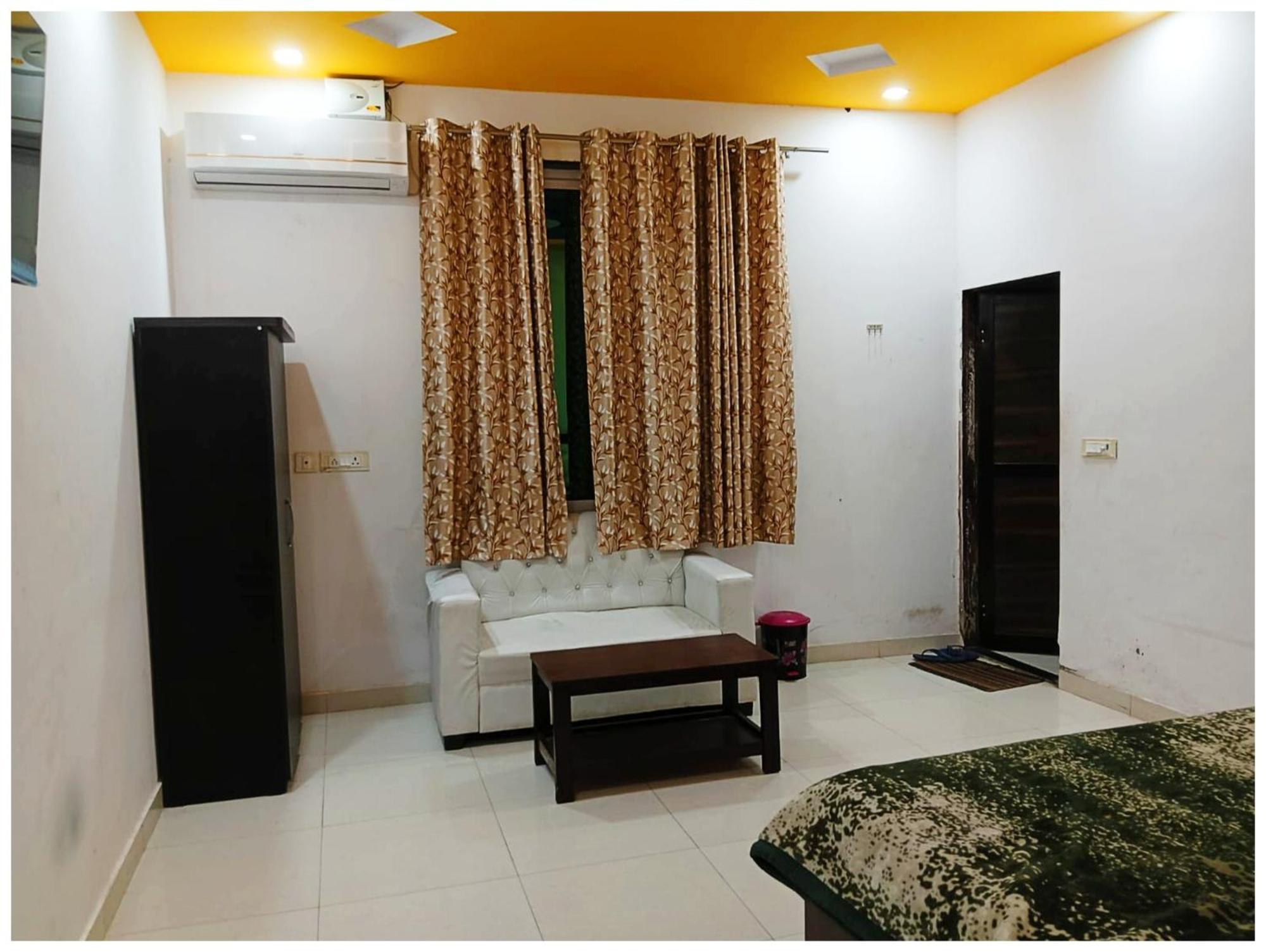Premium Raj Mahal Palace In Hotel