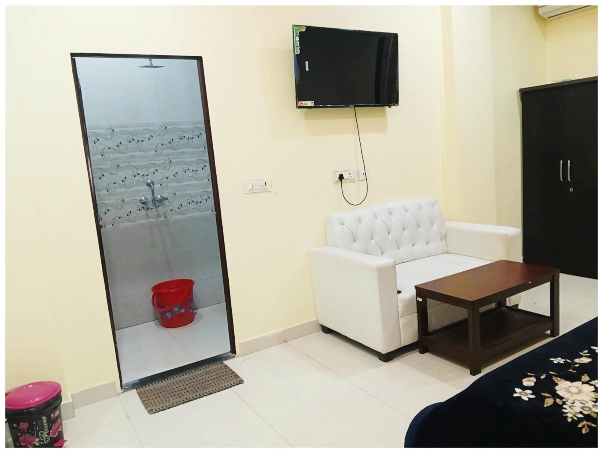 Premium Raj Mahal Palace In Hotel 3*
