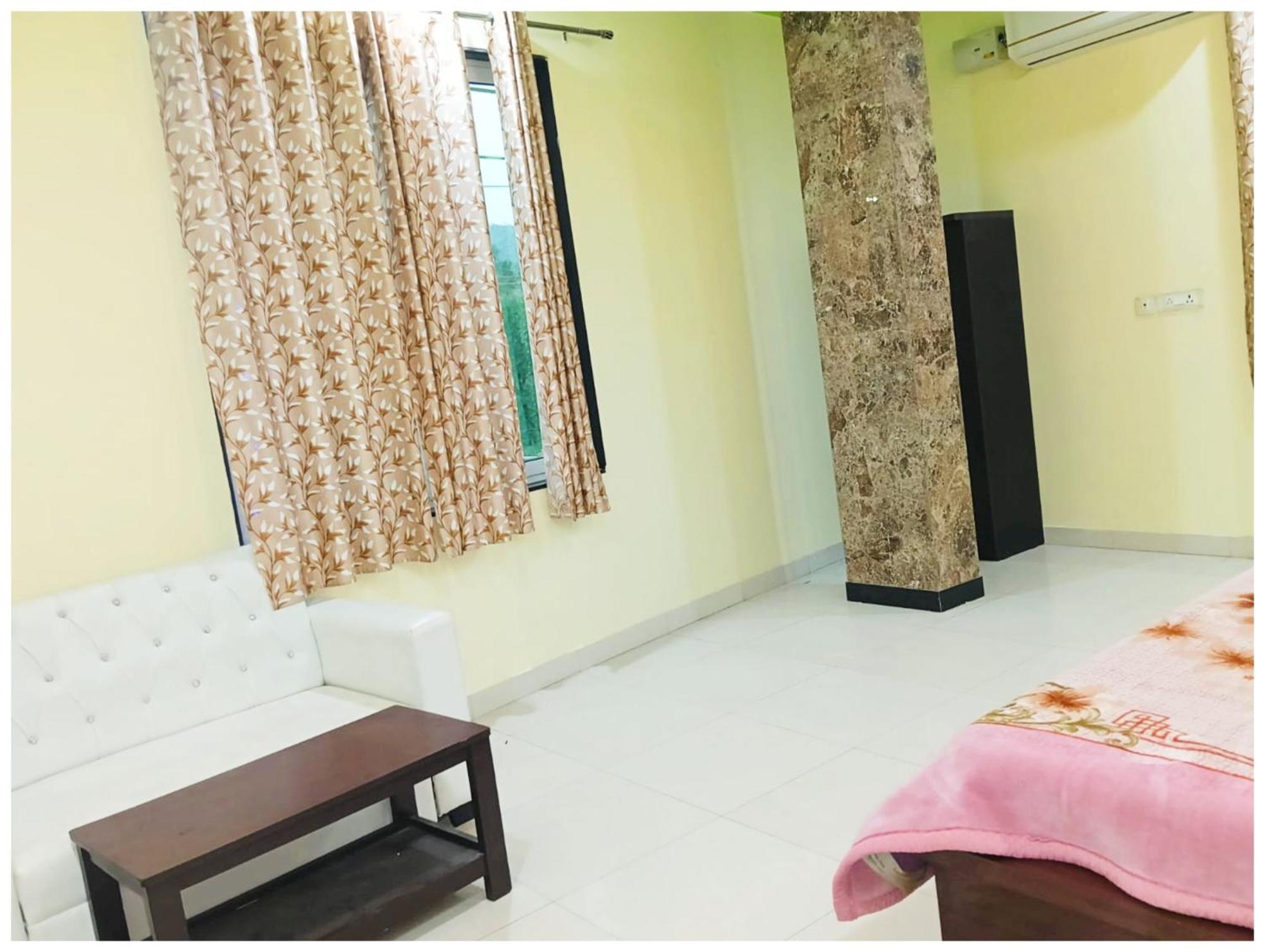 Premium Raj Mahal Palace In 3*